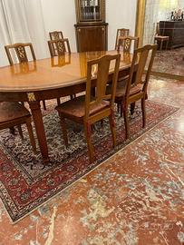 Elgante Tavolo Luigi XIV con 12 sedie e 3 prolungh