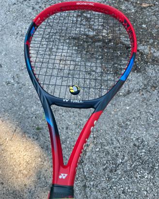 Yonex V Core 100 2023