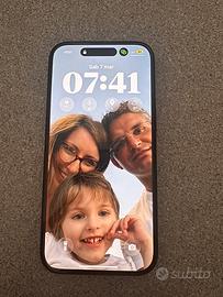 Iphone 15  bkack 128 giga