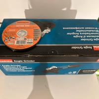 Flessibile makita 115 mai usato ancora imballato