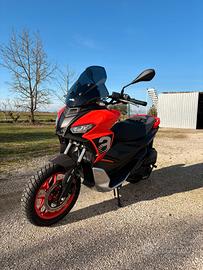 APRILIA SR GT 200 ABS