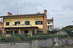 Valmontone: villa bifamiliare su 4 livelli