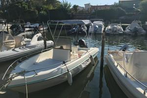 barca a motore