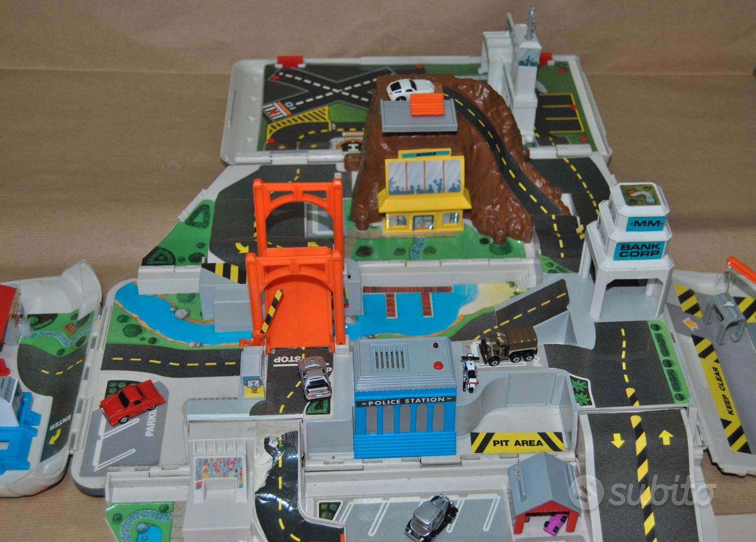 Giocattolo MicroMachines /Camper Città Elettronica - Tutto per i bambini In  vendita a L'Aquila