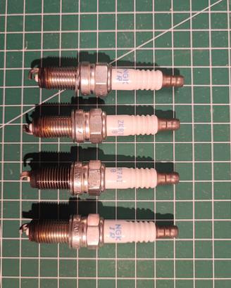 4 candele NGK Laser Iridium ZKR7AI-8 originali