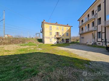 CASA INDIPENDENTE A NIZZA MONFERRATO