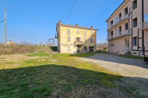 CASA INDIPENDENTE A NIZZA MONFERRATO