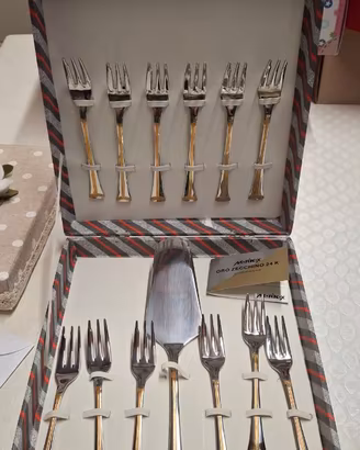 Servizio posate per dolce