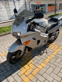 Moto Honda vfr 800 del 1998 FI / veicolo storico
