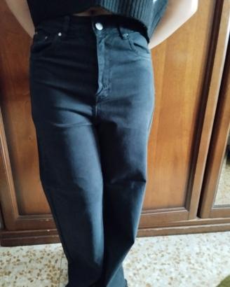 Pantaloni neri vita alta con gamba larga