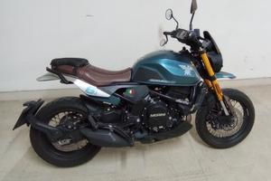 MOTO MORINI SEIEMEZZO SCRAMBLER