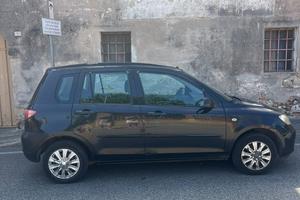 Mazda 2 1200 benzina