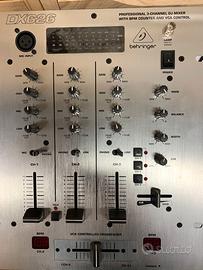 Mixer behringer dx 626