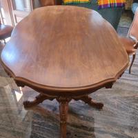Tavolo stile barocco in noce