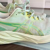 Asics Novablast 3 Limited Edition Tg. 45 Eu-11 Us