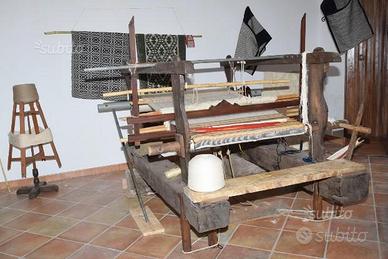 Antico telaio per tessuti della Sardegna