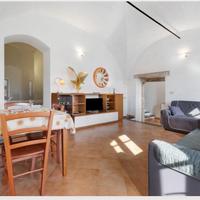 Rustico 90mq ,giardino vista mare,box fronte mare