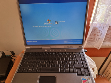 Asus centrino modello M2400N