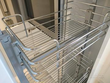 Sistema estraibile cucina LUBE. Pari al nuovo 