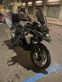 bmw gs 1250 triple black
