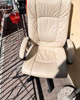 Poltrona comoda per scrivania in similpelle