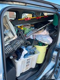 Servizi di piccoli traslochi, sgomberi, consegne