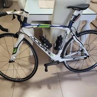 bici da corsa pinarello carbonio 