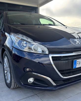 Peugeot 208 BlueHDi 75 5 porte Allure