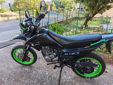 Suzuki Dr 125 sm
