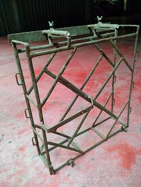 Telaietto metallico in ferro vintage.
