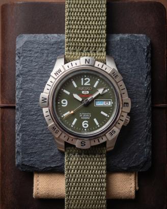 SEIKO 5 SPORTS - Military Green - Automatico 100M