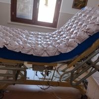 letto elettrico ospedaliero