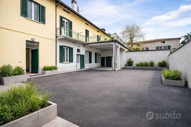 Villa di 434 m² con più di 5 locali a Lecco