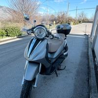 Beverly 500 cruiser