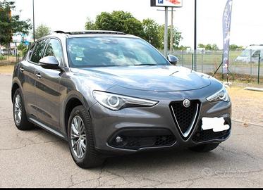 Alfa Romeo Stelvio Q4 executive 210cv