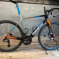 GIANT TCR ADV.SL ULTEGRA DI2 12V 2025 "TEAM JAYCO"