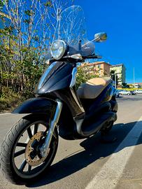 PIAGGIO BEVERLY 300 TOURER – 22.000 KM REALI 