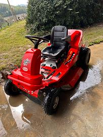 Trattore tagliaerba
