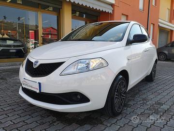 LANCIA Ypsilon 1.0 FireFly 5 porte S&S Hybrid Ec