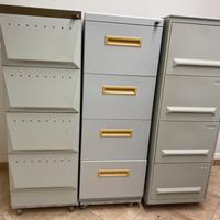 Schedario in metallo