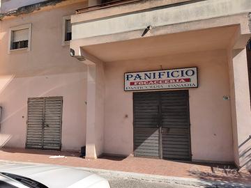  locale commerciale 