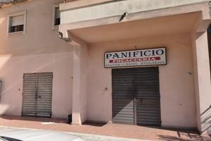  locale commerciale 
