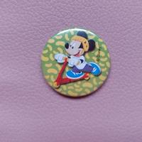 Spilla Topolino con monopattino Disney