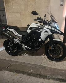 Benelli trk 502 x