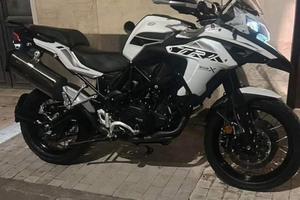 Benelli trk 502 x
