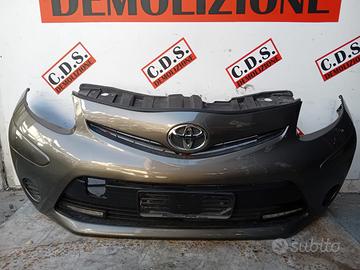 PARAURTI ANTERIORE TOYOTA AYGO 2011 RESTAILING