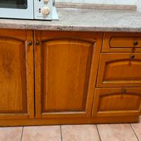 Mobile dispensa e mensola ad angolo 