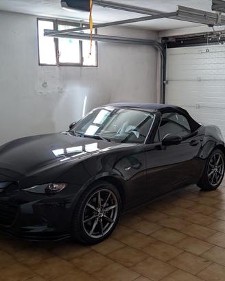 Mazda MX-5 2.0