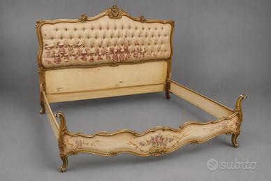 letto in stile veneziano