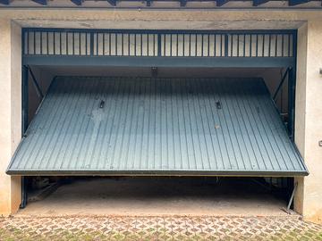 Portone basculante motorizzati automatico